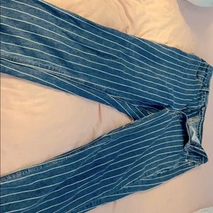 American eagle mom jeans